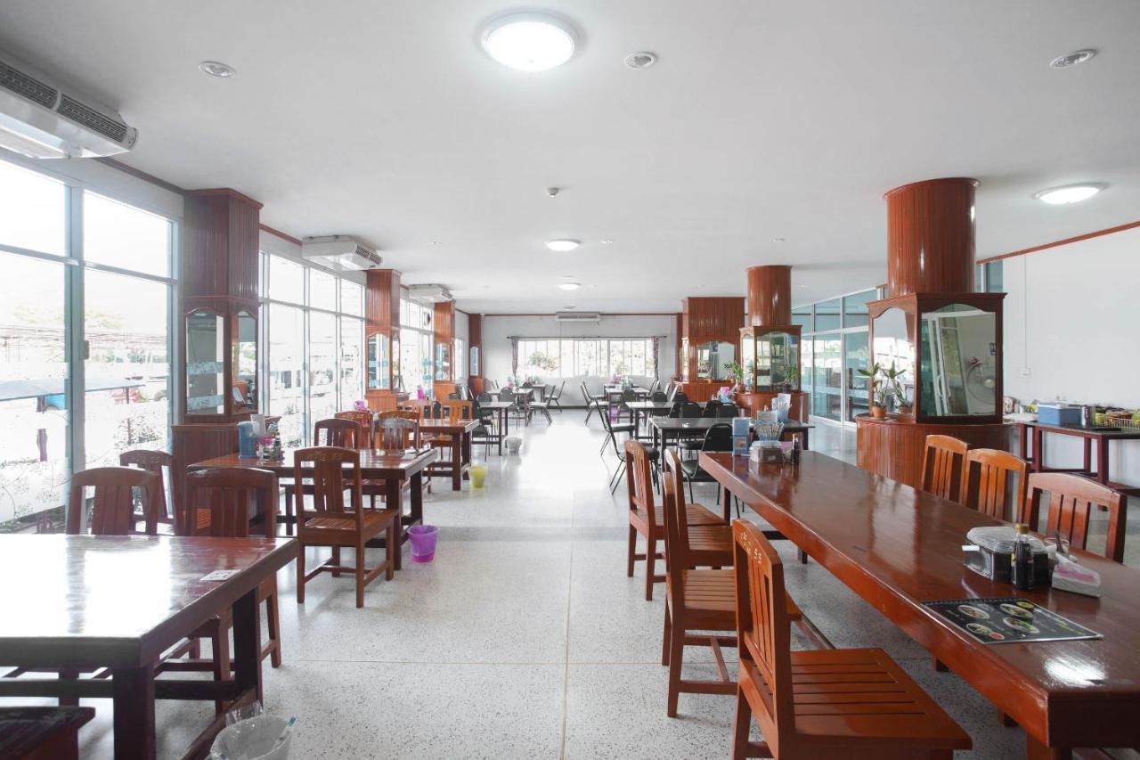 Oyo 75394 Sakthong Grand Hotel Chiang Khong Ngoại thất bức ảnh