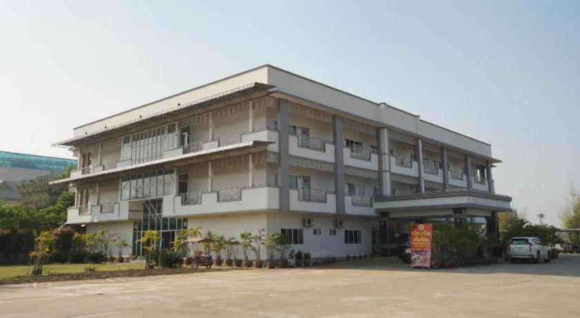 Oyo 75394 Sakthong Grand Hotel Chiang Khong Ngoại thất bức ảnh